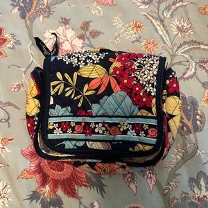 Vera Bradley cosmetic